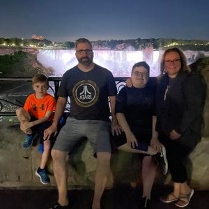 Meet your Posher, Crystal